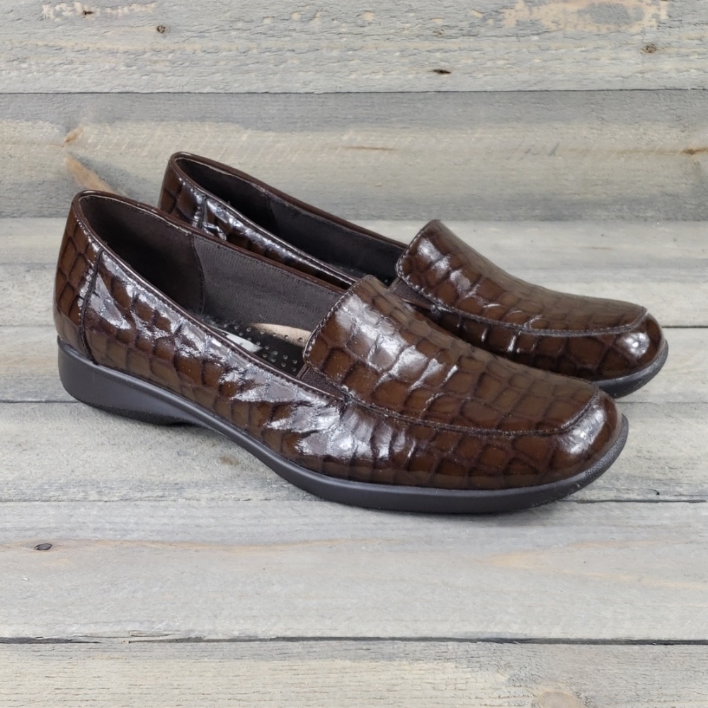 Trotters Women's Brown Leather Slip Ons sz 6.5m
